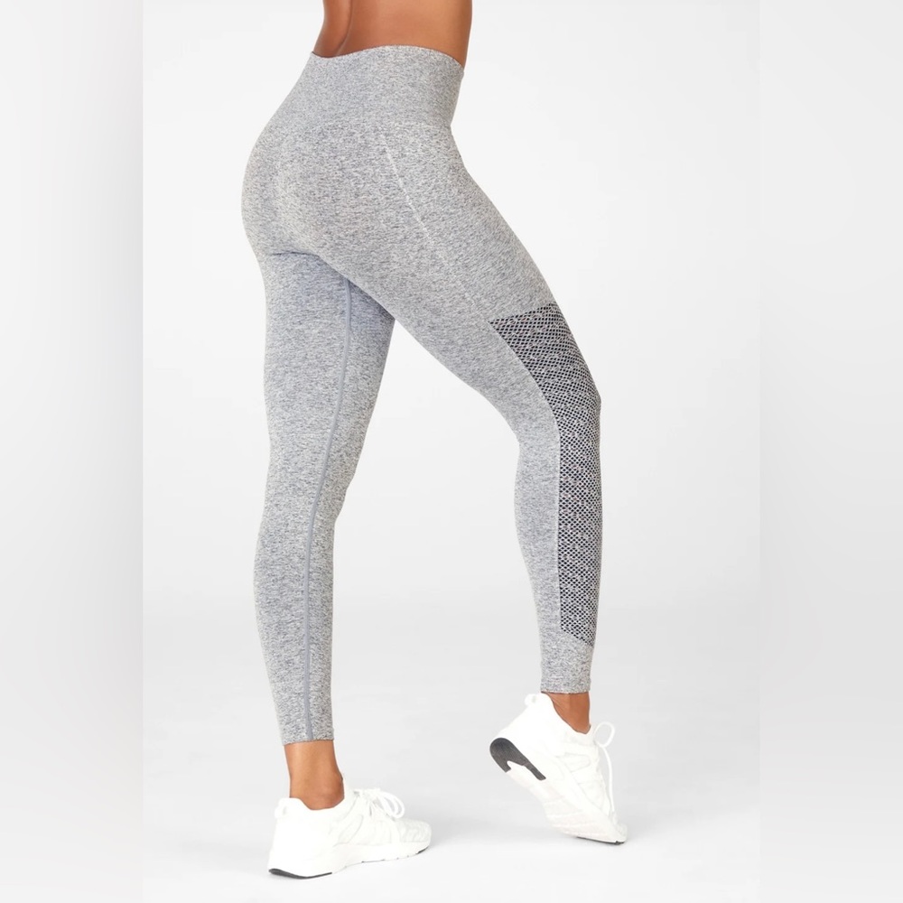Fabletics Sync Seamless High Waisted 7/8 Legging